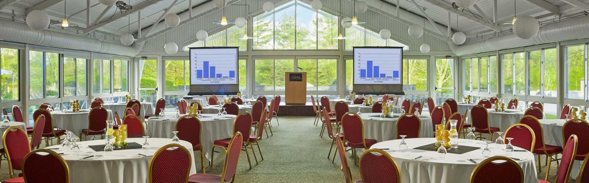EssexInn_MeetingRoom.jpg